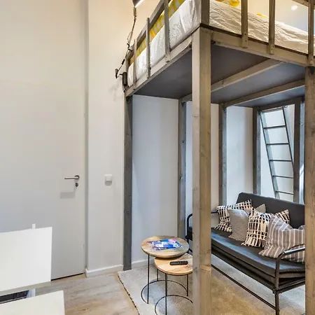 Meedo I * ברלין